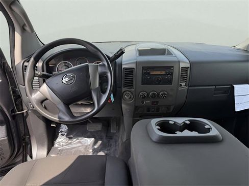 Used 2014 Nissan Titan S image 13