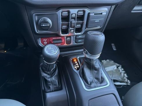 New 2026 Jeep Gladiator Mojave w/ Safety Group image 16