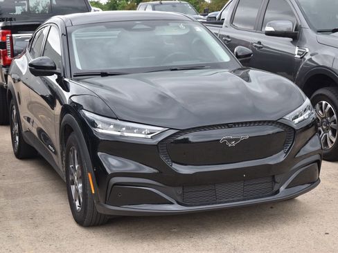 Used 2023 Ford Mustang Mach-E Select image 4