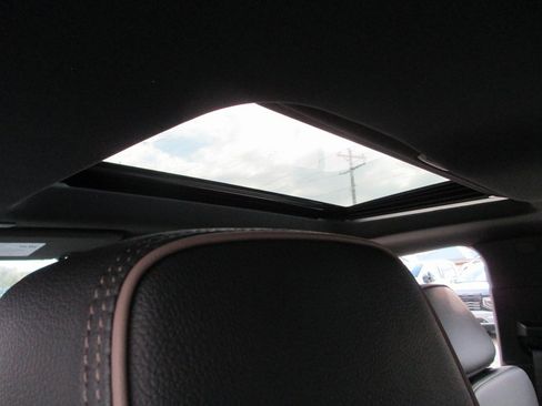 New 2026 GMC Canyon Denali image 13