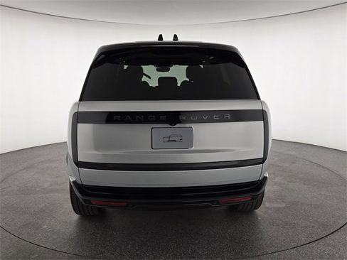 New 2026 Land Rover Range Rover SE image 7