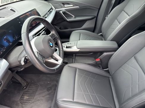 Used 2025 BMW X1 xDrive28i AWD/4WD image 13