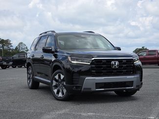 New 2026 Honda Pilot Touring video 2
