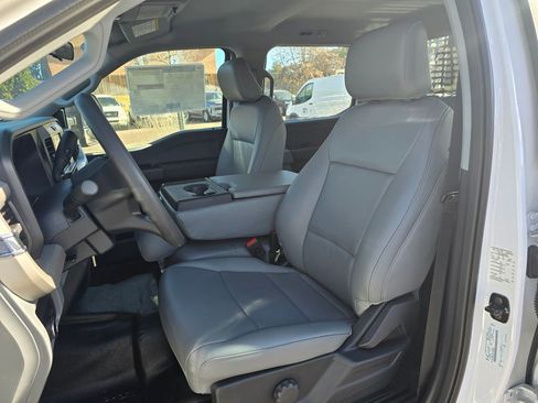 New 2026 Ford F550 4x4 Crew Cab image 29