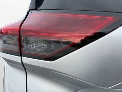 Certified 2025 Nissan Rogue SV w/ SV Premium Package image 21