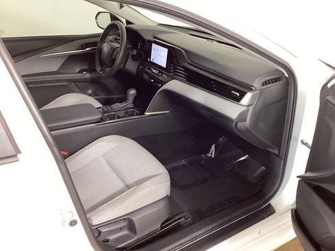 Used 2025 Toyota Camry LE FWD image 37