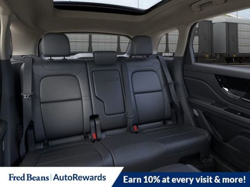 New 2026 Lincoln Corsair Premiere image 13