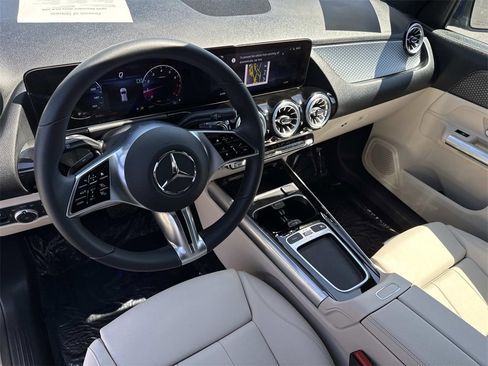 Used 2025 Mercedes-Benz GLA 250 GLA 250 image 15
