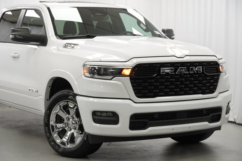 Used 2025 RAM 1500 Big Horn AWD/4WD image 6