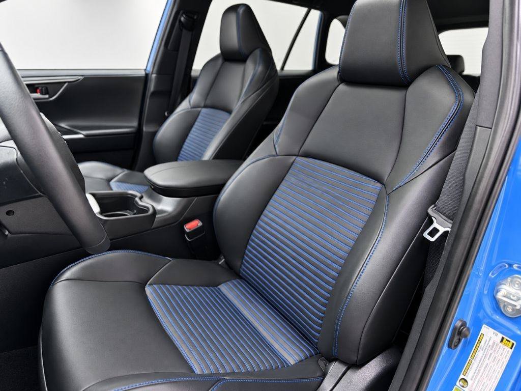 Used 2024 Toyota RAV4 XSE w/ Advanced Technology Package AWD/4WD image 9
