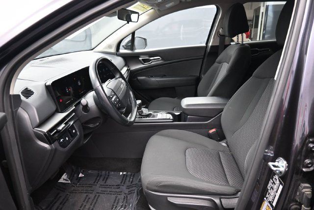 Used 2026 Kia Sportage LX AWD/4WD image 14