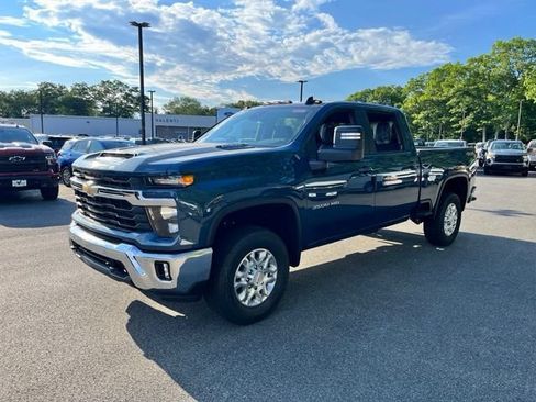 New 2026 Chevrolet Silverado 3500 LT w/ Safety Package AWD/4WD image 2