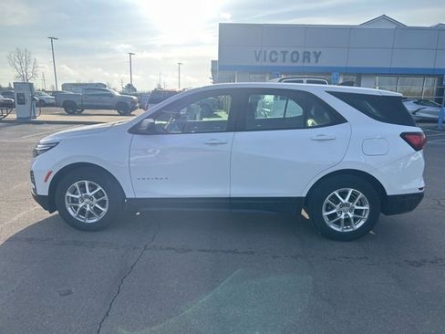 Used 2023 Chevrolet Equinox LS w/ LPO, Floor Liner Package image 7