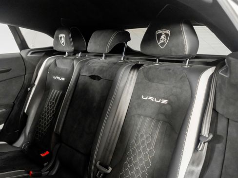 Used 2024 Lamborghini Urus Performante image 34