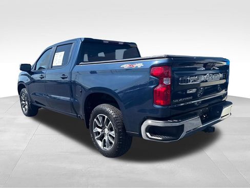 Used 2023 Chevrolet Silverado 1500 LT AWD/4WD image 7