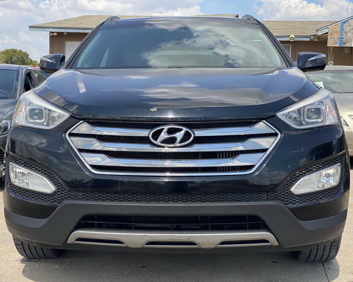 Used 2014 Hyundai Santa Fe Sport 2.0T w/ Technology Package 05 FWD image 2