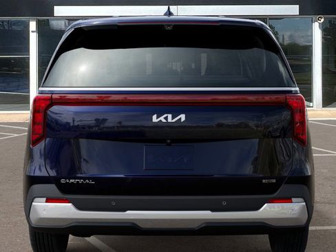New 2026 Kia Carnival EX image 13