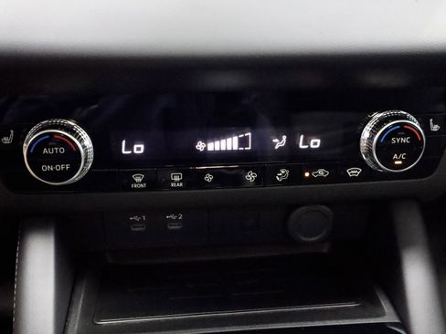 New 2025 Mitsubishi Outlander SE image 25