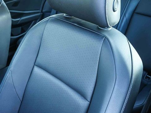 Used 2020 Volkswagen Jetta SEL image 33