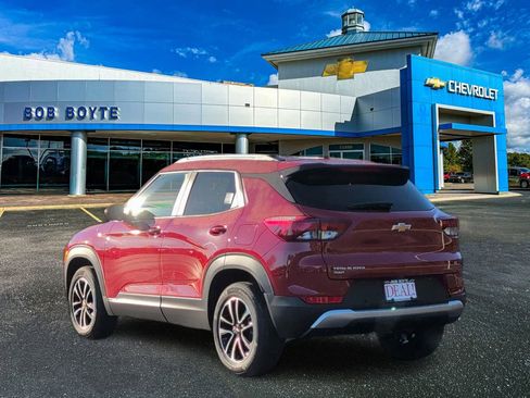 New 2026 Chevrolet TrailBlazer LT w/ Convenience Package AWD/4WD image 3