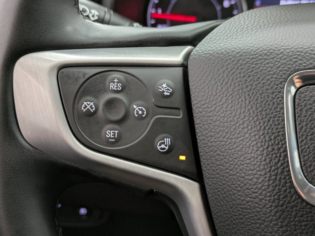 Used 2024 GMC Terrain SLT AWD/4WD image 6