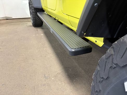 Used 2023 Jeep Wrangler Unlimited Rubicon 4xe w/ Cold Weather Group AWD/4WD image 11