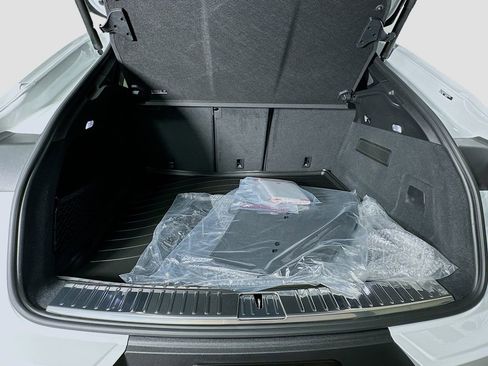 New 2026 Porsche Cayenne Coupe image 28