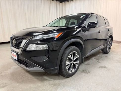 Used 2021 Nissan Rogue SV image 11