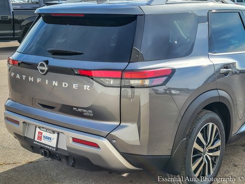 New 2025 Nissan Pathfinder Platinum image 6