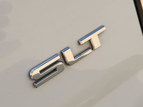 Used 2019 GMC Canyon SLT w/ Trailering Package RWD image 13