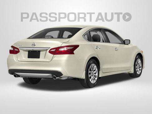 Used 2018 Nissan Altima 2.5 SR w/ SR Special Edition FWD image 2