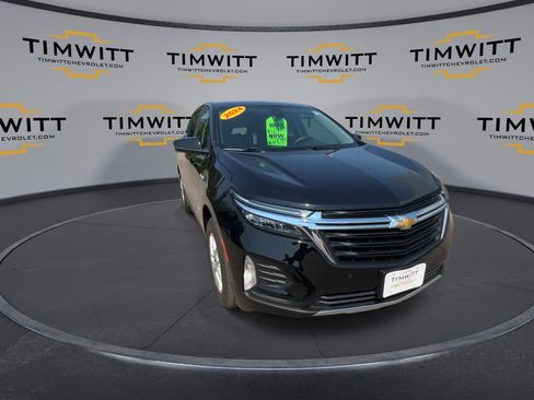 Used 2024 Chevrolet Equinox LT image 2