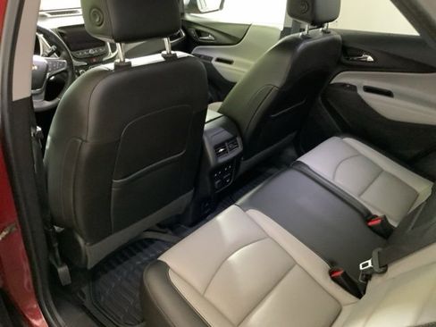 Used 2018 Chevrolet Equinox Premier image 30