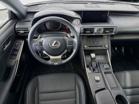 Used 2019 Lexus IS 300 F Sport w/ F Sport Package image 22