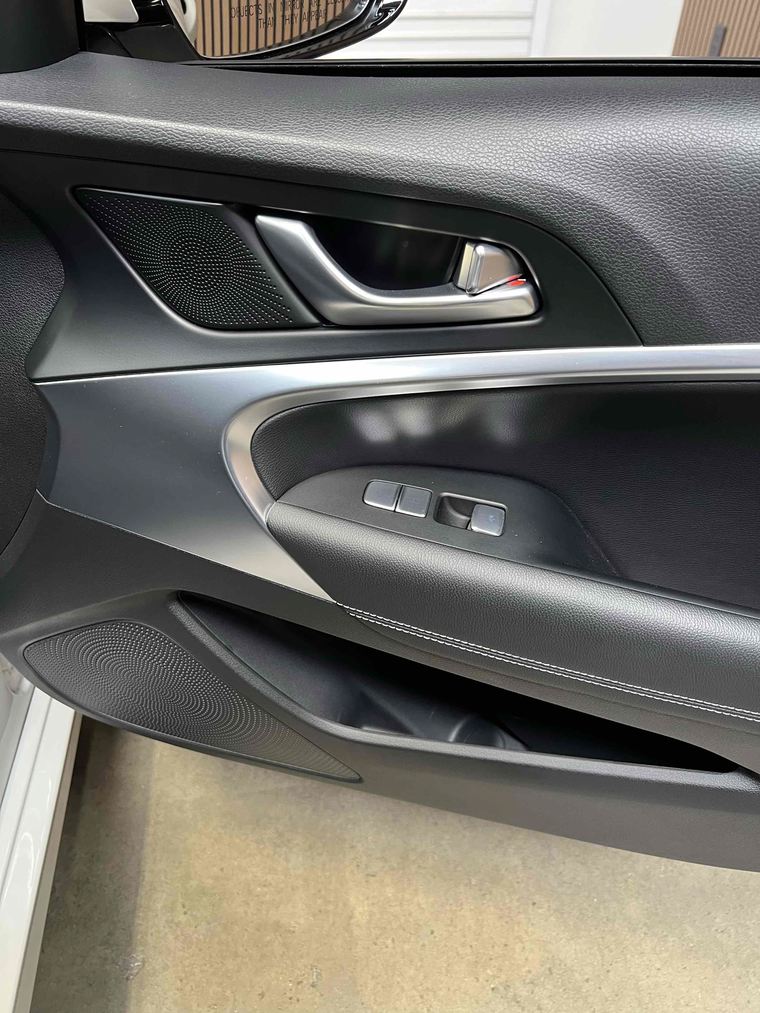 Used 2025 Genesis G70 2.5T RWD image 66