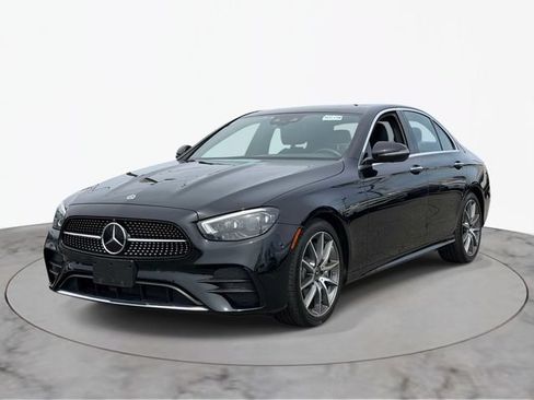 Used 2023 Mercedes-Benz E 450 4MATIC Sedan image 2
