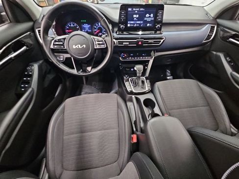 Used 2023 Kia Seltos S image 13