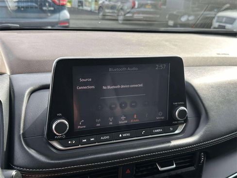 Certified 2021 Nissan Rogue S image 26