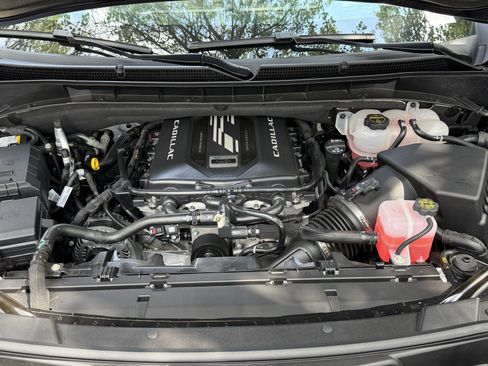 Used 2026 Cadillac Escalade V AWD/4WD image 9