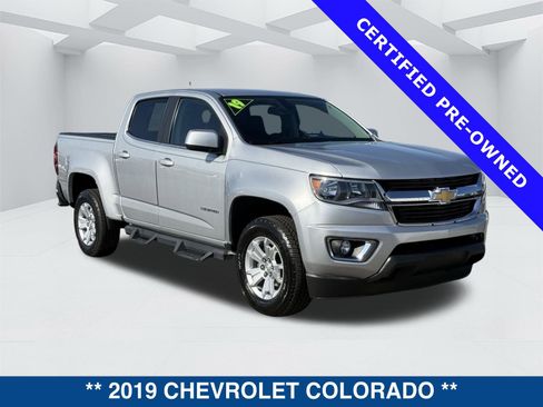 Used 2019 Chevrolet Colorado LT w/ LT Convenience Package image 2