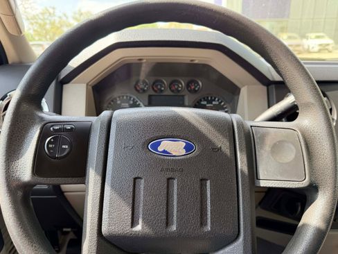 Used 2009 Ford F250 Lariat image 17