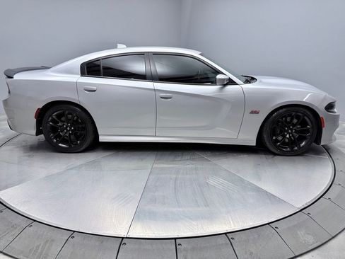Used 2020 Dodge Charger Scat Pack image 4