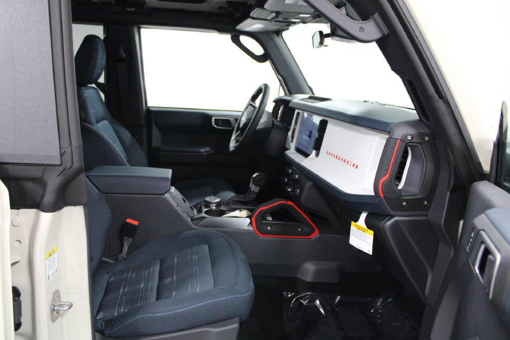 New 2026 Ford Bronco Heritage Edition AWD/4WD image 26