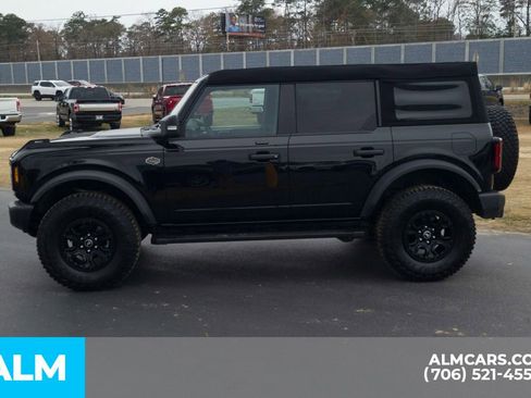 Used 2023 Ford Bronco Wildtrak image 11