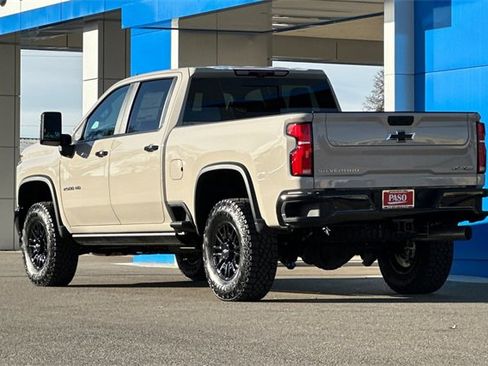 New 2026 Chevrolet Silverado 2500 ZR2 image 7