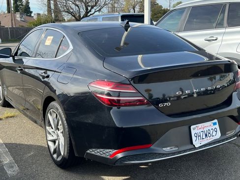 Used 2022 Genesis G70 2.0T image 4
