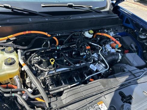 Used 2023 Ford Maverick Lariat FWD image 22