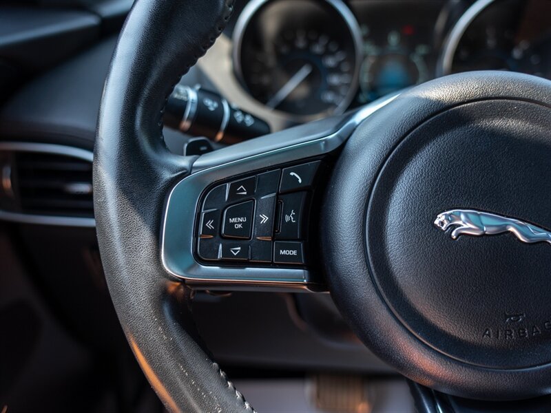 Used 2019 Jaguar F-PACE Prestige AWD/4WD image 28