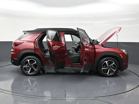 Used 2022 Chevrolet TrailBlazer RS w/ Technology Package FWD image 28