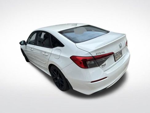 Used 2022 Honda Civic Sport image 3